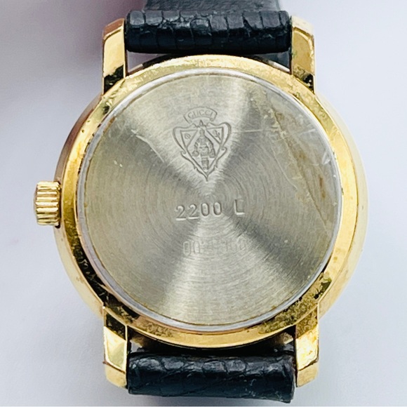 Vintage Women's Gucci 2200L Gold Plated Watch - Picture 7 of 13